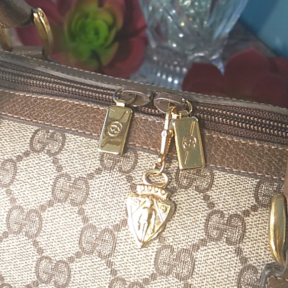 RARE GUCCI~GG~ HANDBAG with SHOULDER STRAP~BROWN - Picture 3 of 15